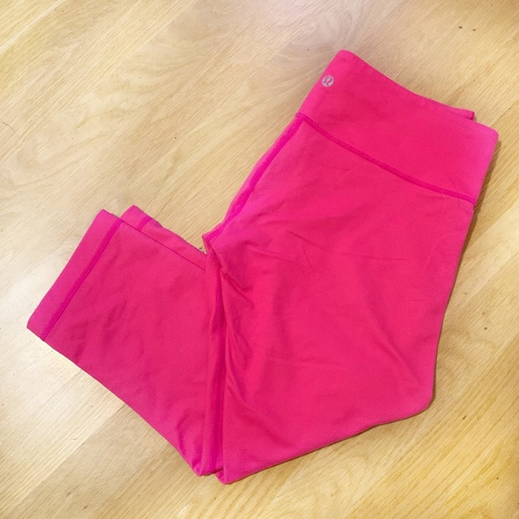 lululemon athletica Pants - lululemon hot pink crop leggings size 8